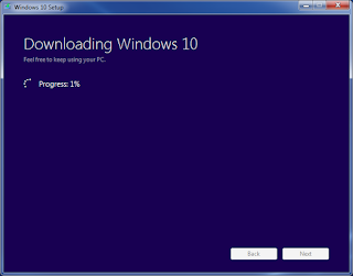 Windows 10 upgrade wizard: license terms and applicable notices step