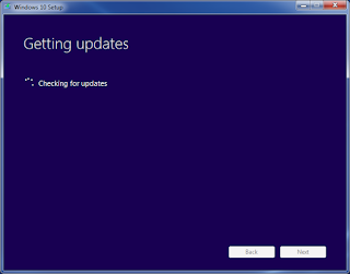 Windows 10 upgrade wizard: installing Windows 10 progress step