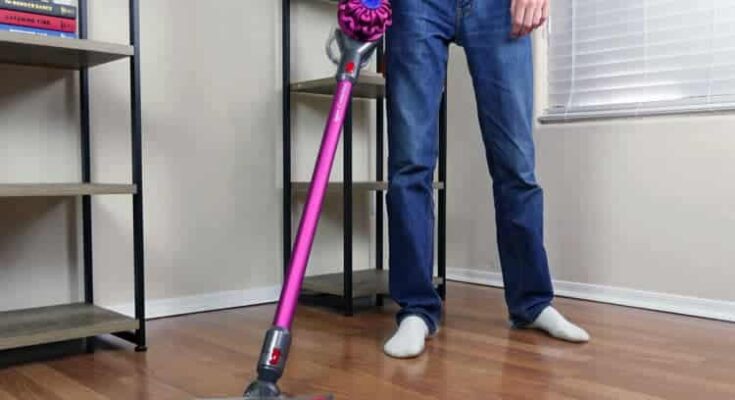 dyson v7 vacuum