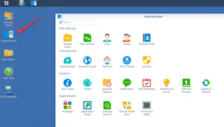 A screenshot of a Synology computer interface showing various application icons like control panel and package center, with a cursor pointing to the package center icon.
